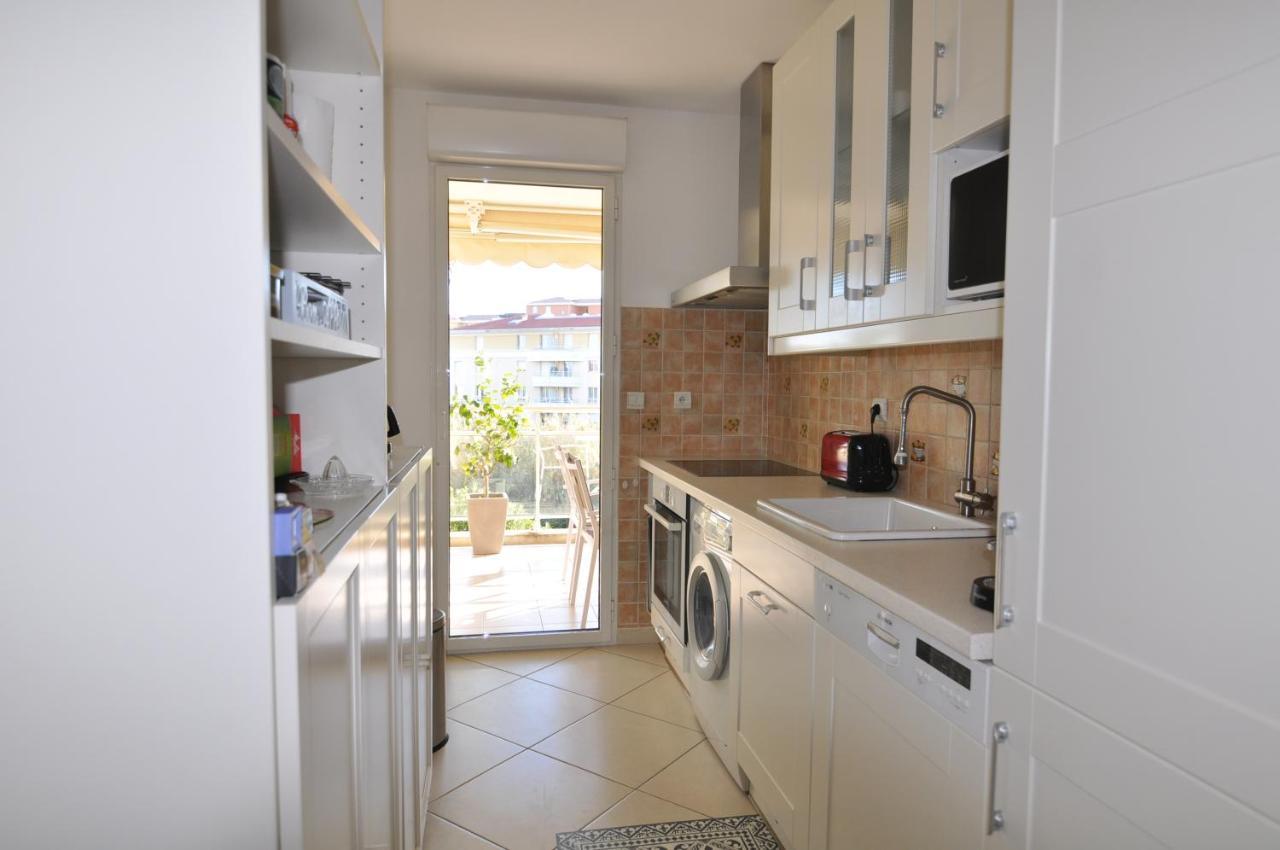 Elegant One-Bedroom Apartment With Swimming Pool - Stayinantibes - Le Vallon Exterior foto